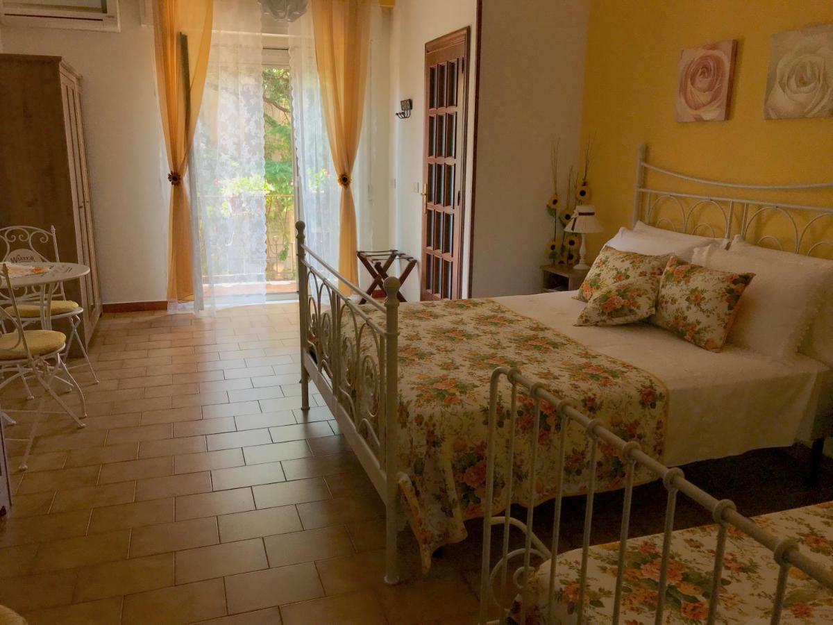 Casa Del Sole B&B Тропея Экстерьер фото